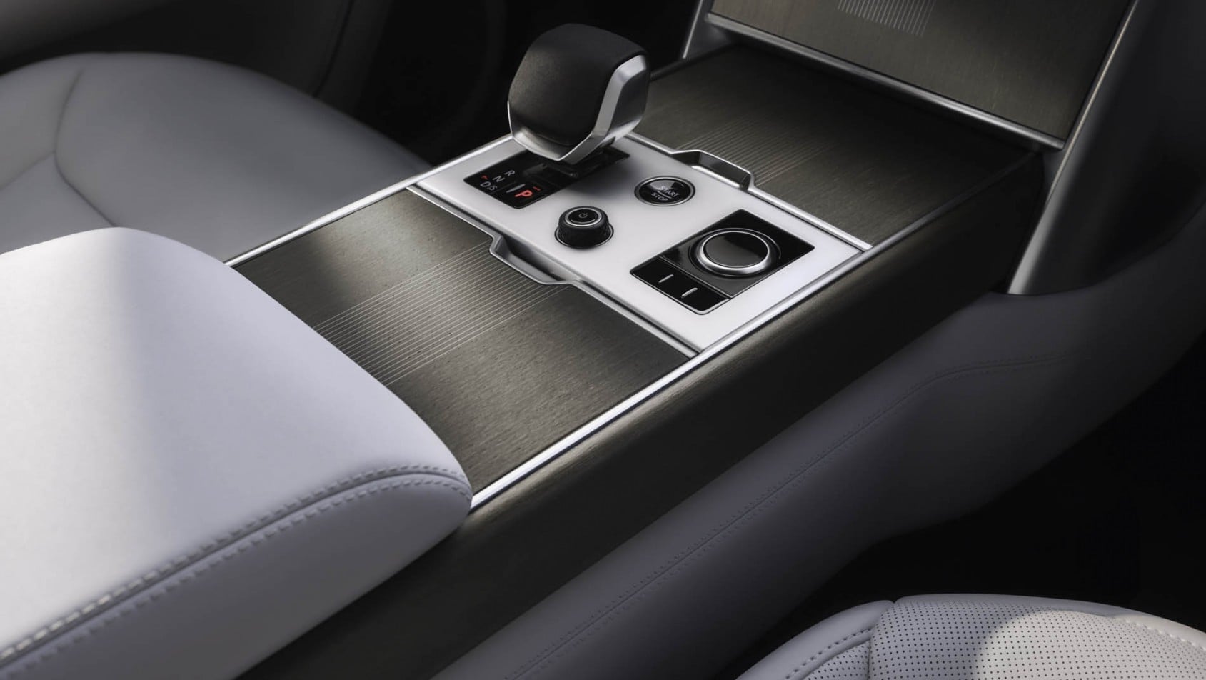 Range Rover Electric wykończenie