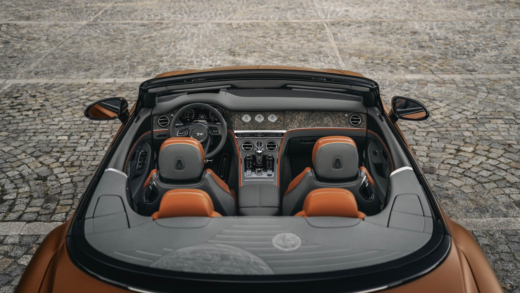 Bentley Continental GTC S Mikołaj Kopernik wykończenie