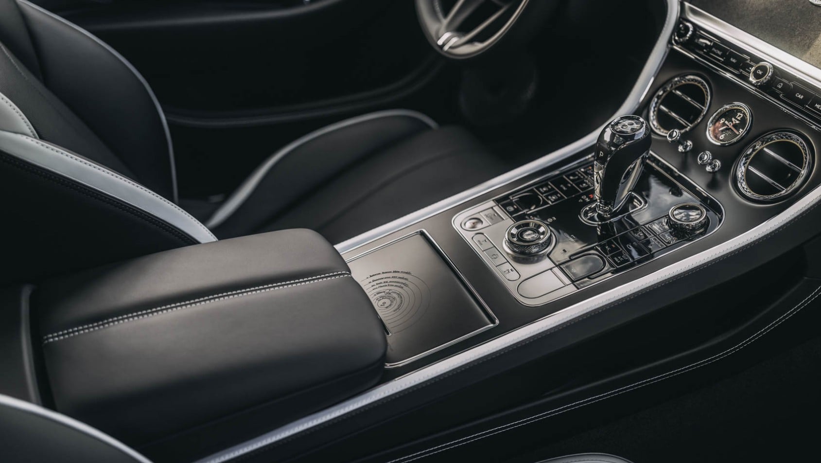 Bentley Continental GT S Mikołaj Kopernik wnętrze