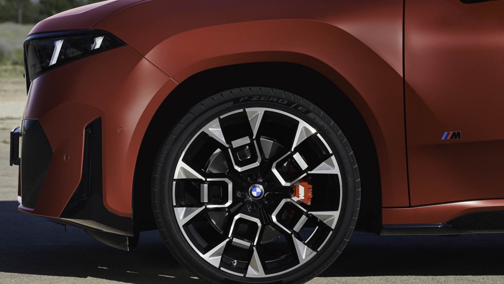 BMW iX4 felgi