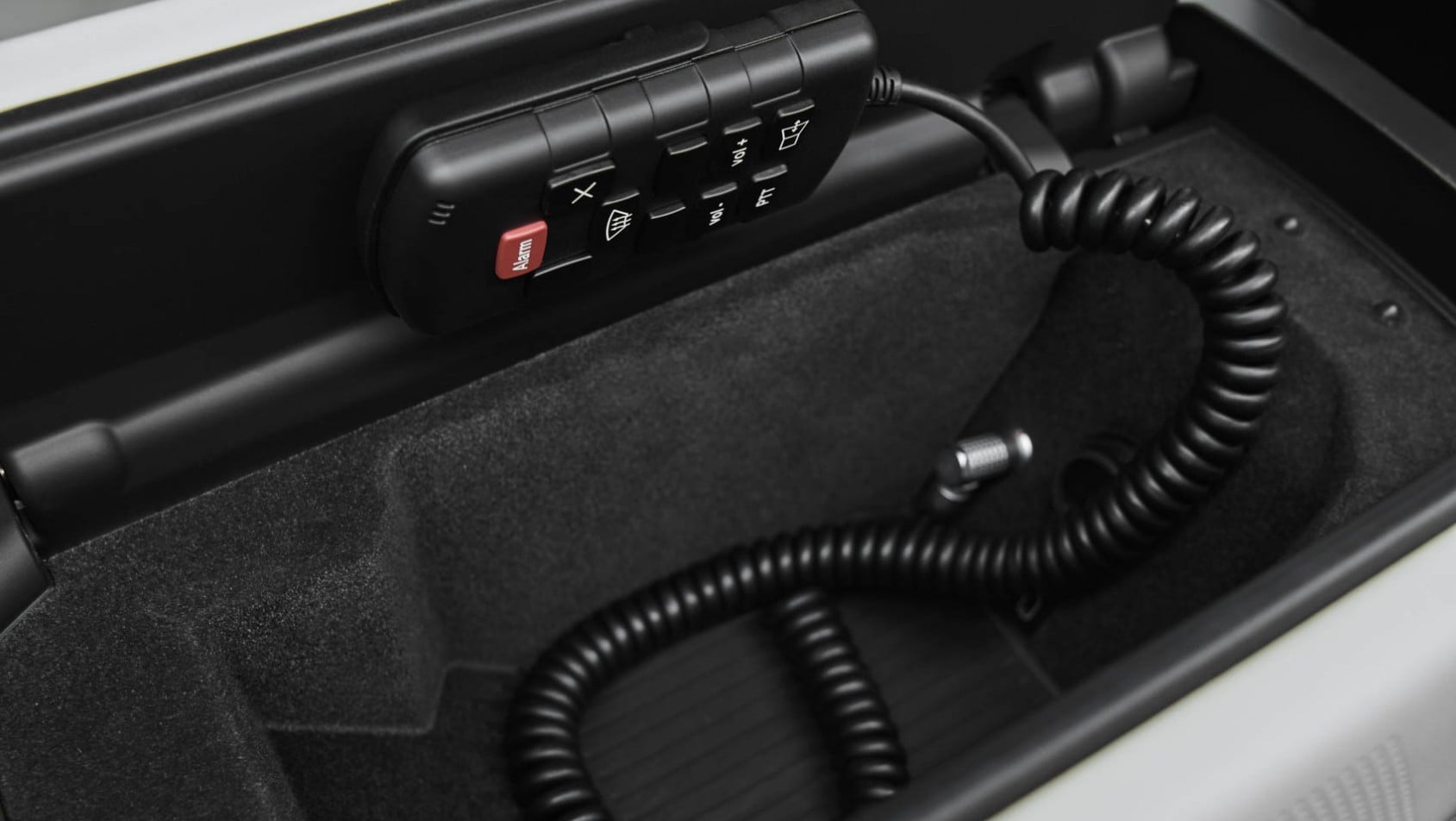 BMW M760e Protection interkom