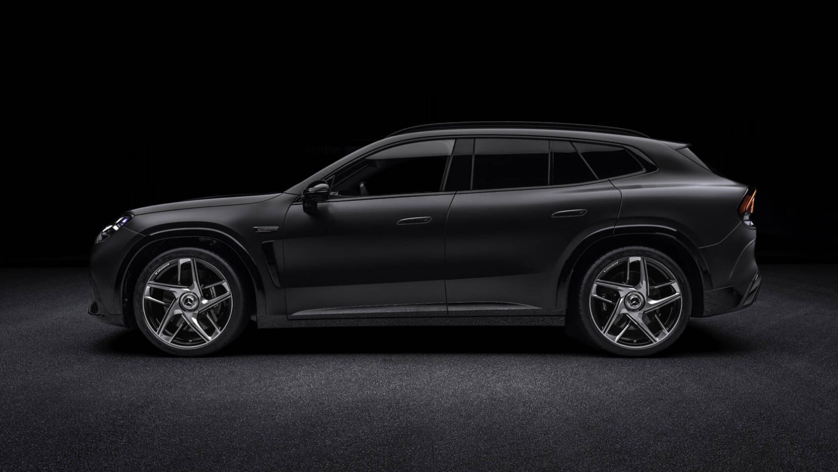 Mercedes-AMG GT SUV sylwetka