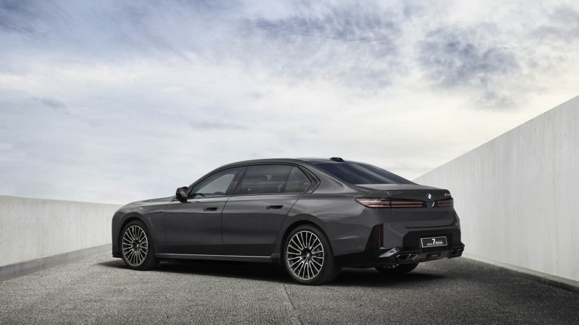 BMW M760e Protection prezentacja