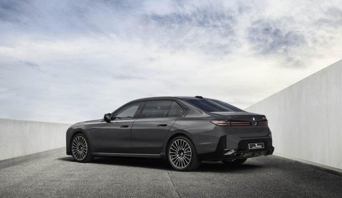BMW M760e Protection prezentacja